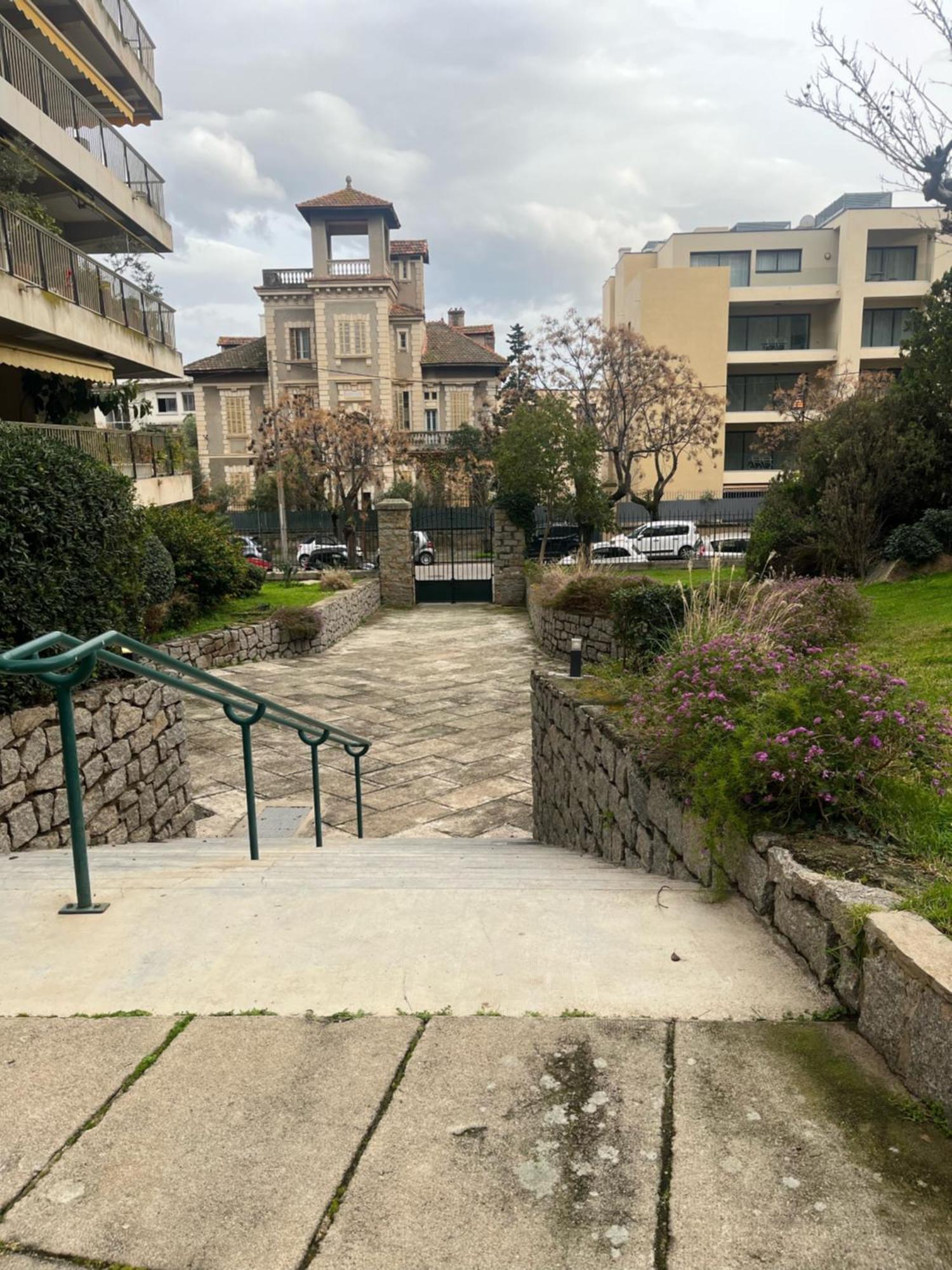 Appartement Douillet En Ville Аяччо Экстерьер фото